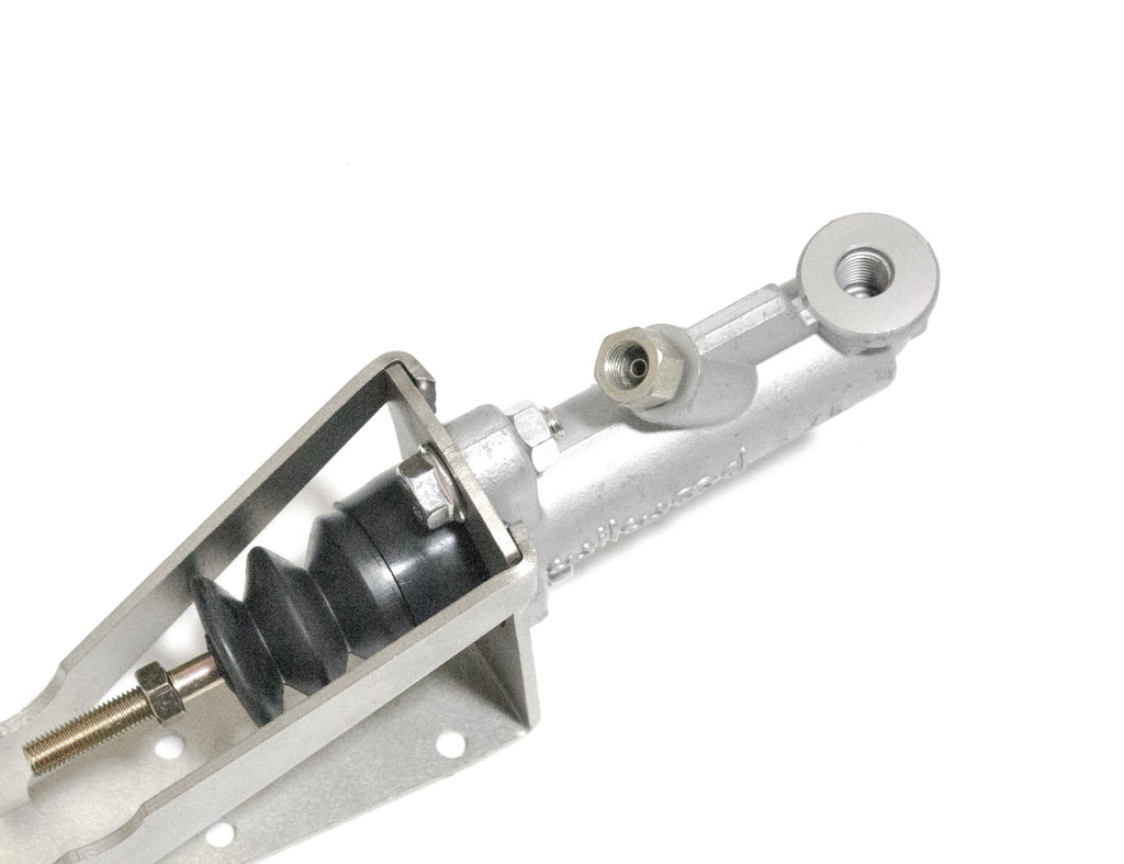 Master Cylinder - 3/4" Bore, inline