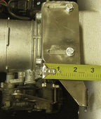 Soporte del cable del acelerador del Nissan Q45 - Serie 2
